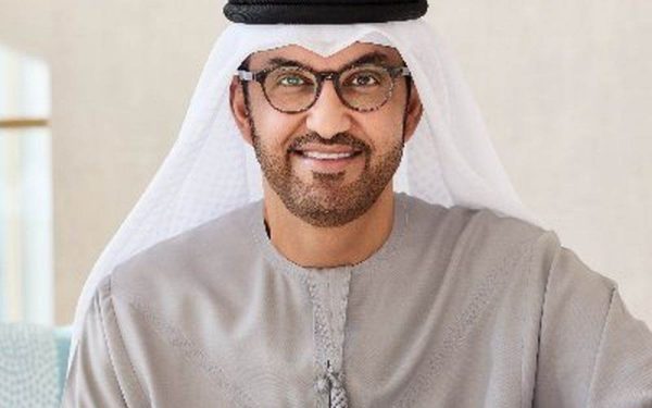 Orice restricție în Strâmtoarea Ormuz e ilegală, avertizează oficialii EAU