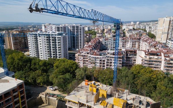 Piața imobiliară în 2026: Prețuri mari, tranzacții puține în România