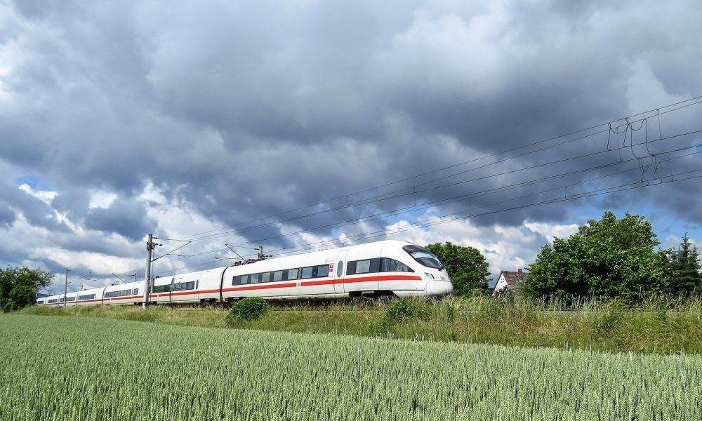 ARF a ales: Siemens Mobility va livra 12 trenuri pe hidrogen