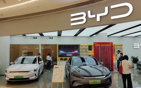 BYD, uriașul chinez, vrea ACEA: Un nou pas spre Europa