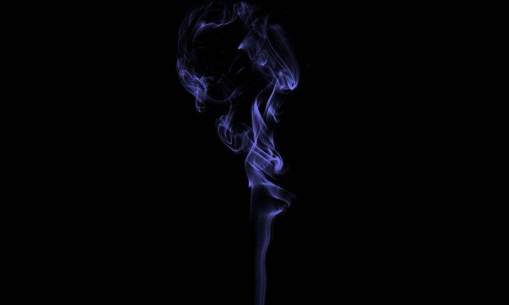 BAT: Afacerea cu țigări fură statului România peste 2,5 miliarde lei anual