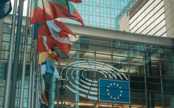 UE face un pas crucial pentru aderarea MUNTENEGRULUI, anunță AFP