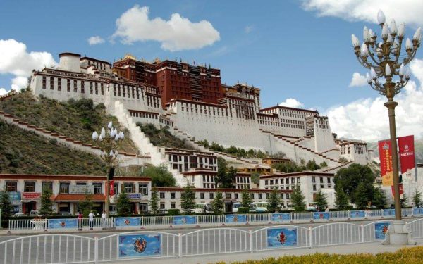 Diaspora Tibetană votează: Turul II al alegerilor parlamentare în 27 de țări