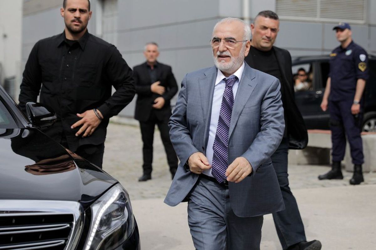 Savvidis, generos cu Răzvan Lucescu: 8 milioane euro pentru dorințe