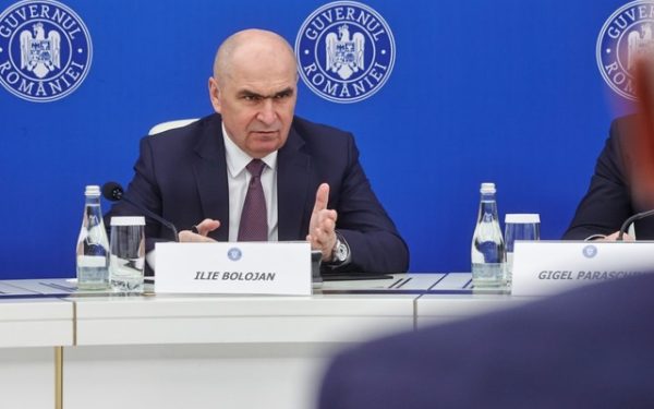 Bolojan, despre criticii Guvernului: „Dacă nu demisionează, îi demitem!”