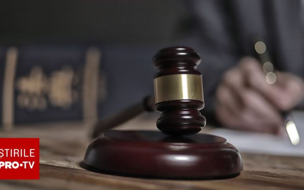 Fost director MIPE, la închisoare: Extorca din salarii pentru „ajutor”