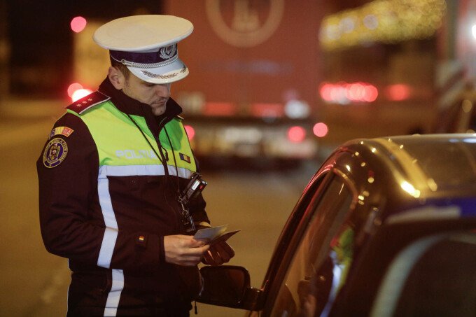 Aproape 2.400 de șoferi, fără permis după Paște! Polițiști, radare și scădere a violenței