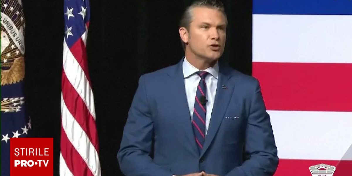 Biblia, la Pentagon: Pete Hegseth, atac la presă. Reacția Papei Leon