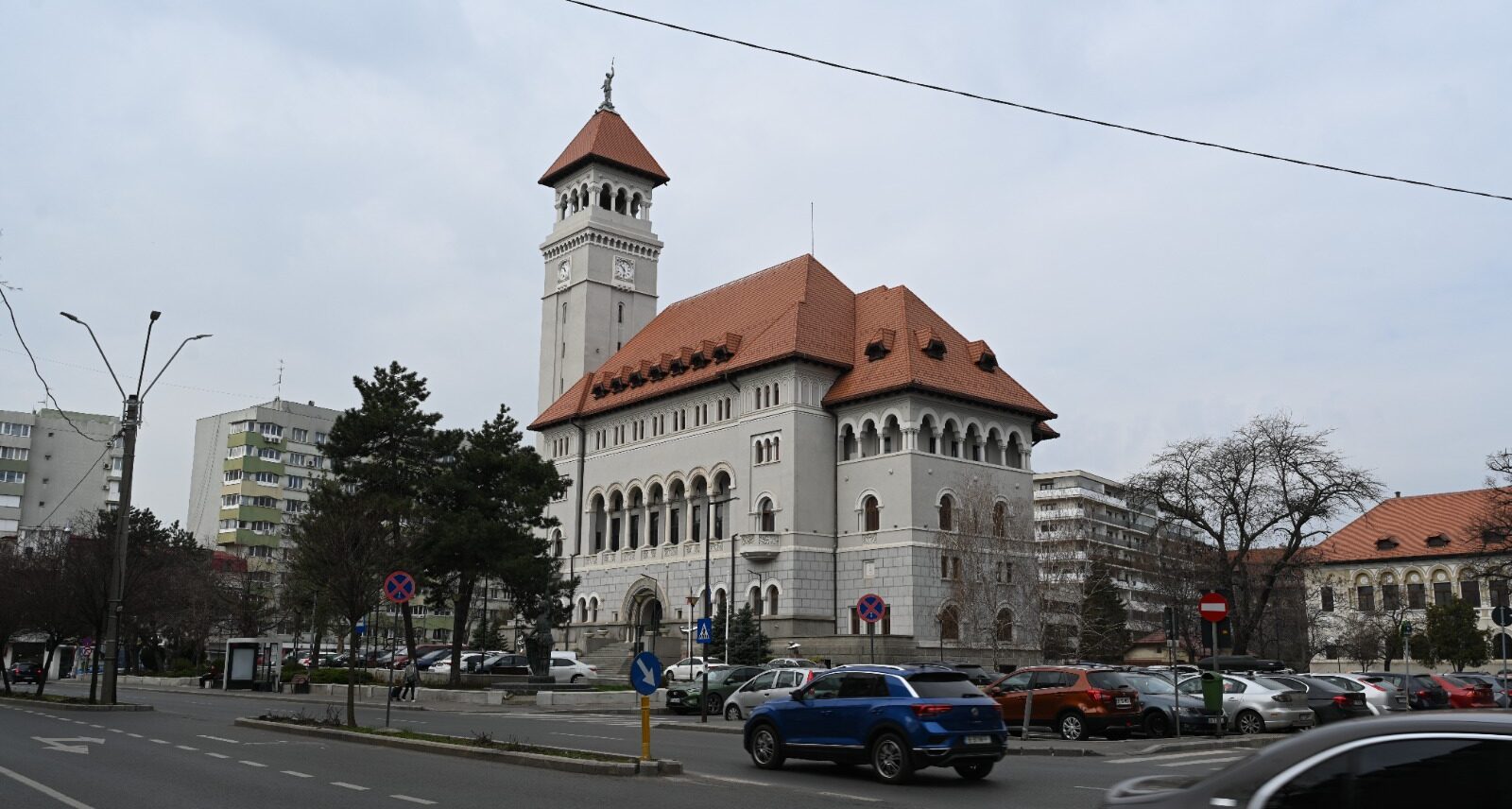 Marți, 7 aprilie, Consiliul Local al Sectorului 1 a adoptat o hotărâre care prevede plafonul maxim de 757 de posturi pentru anul în curs la nivelul Primăriei Sectorului 1