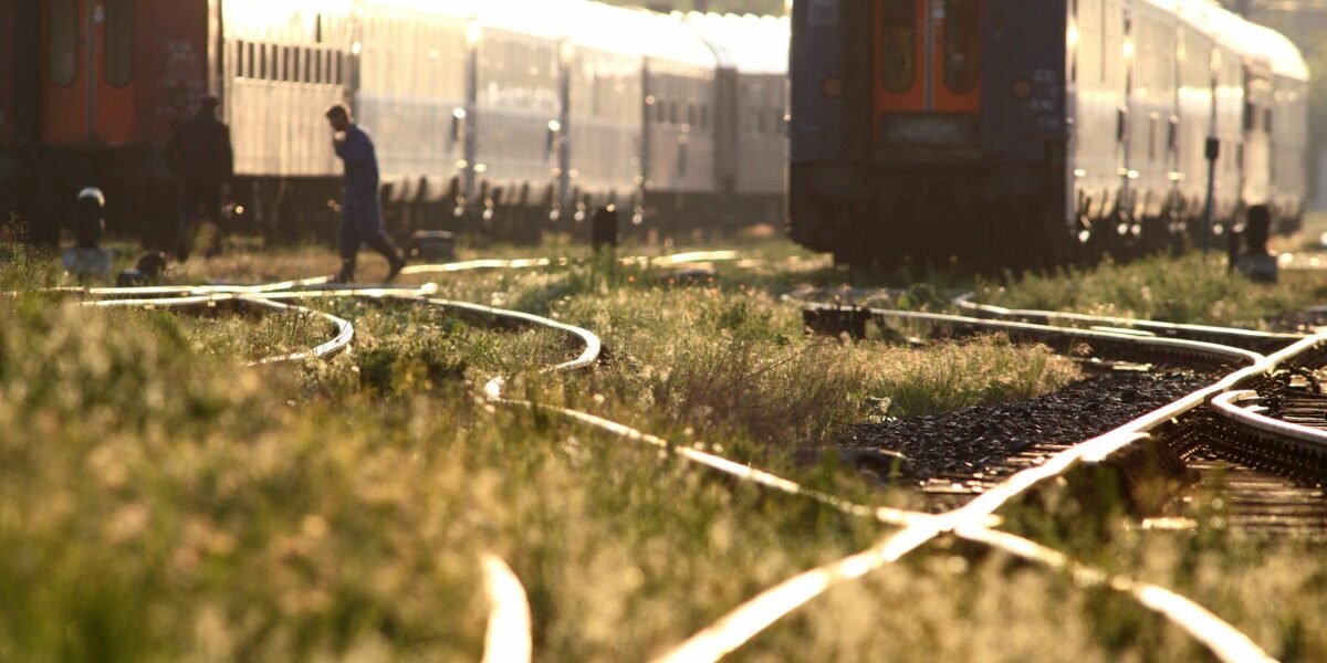 Trenul ucigaș pe ruta București-Constanța: Femeie moartă, circulație blocată