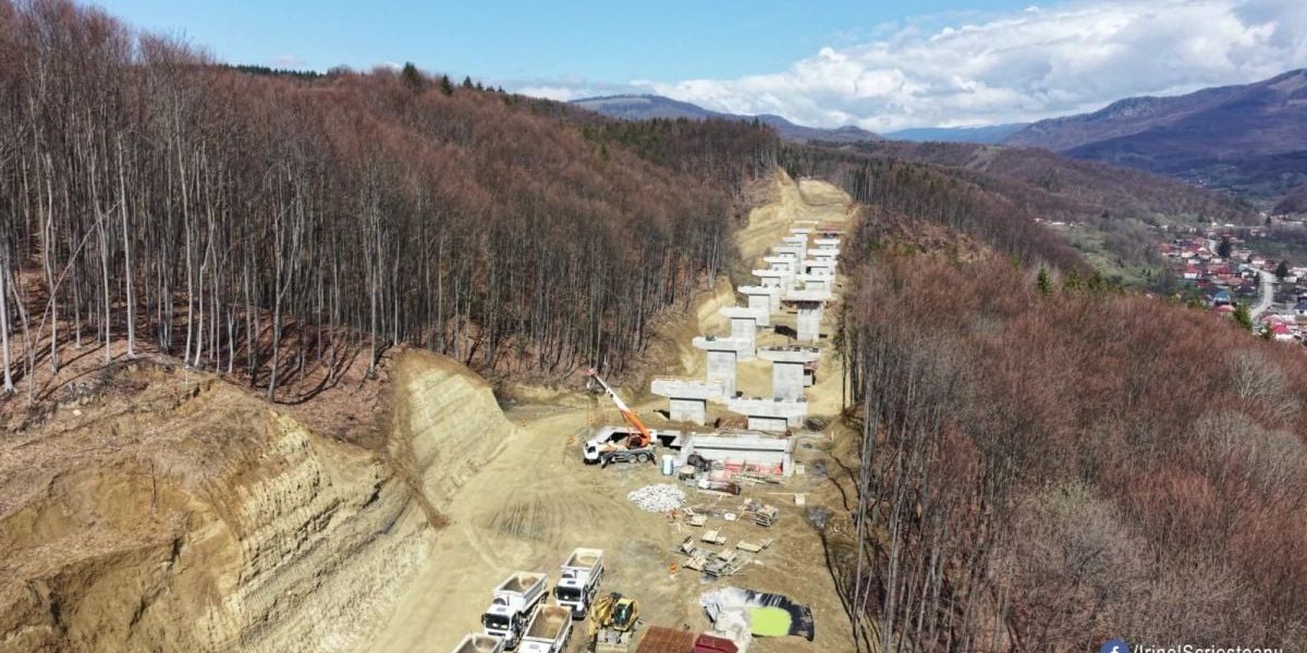Muncă intensă pe A1: 1.550 de oameni și utilaje lucrează la Tunelul Poiana