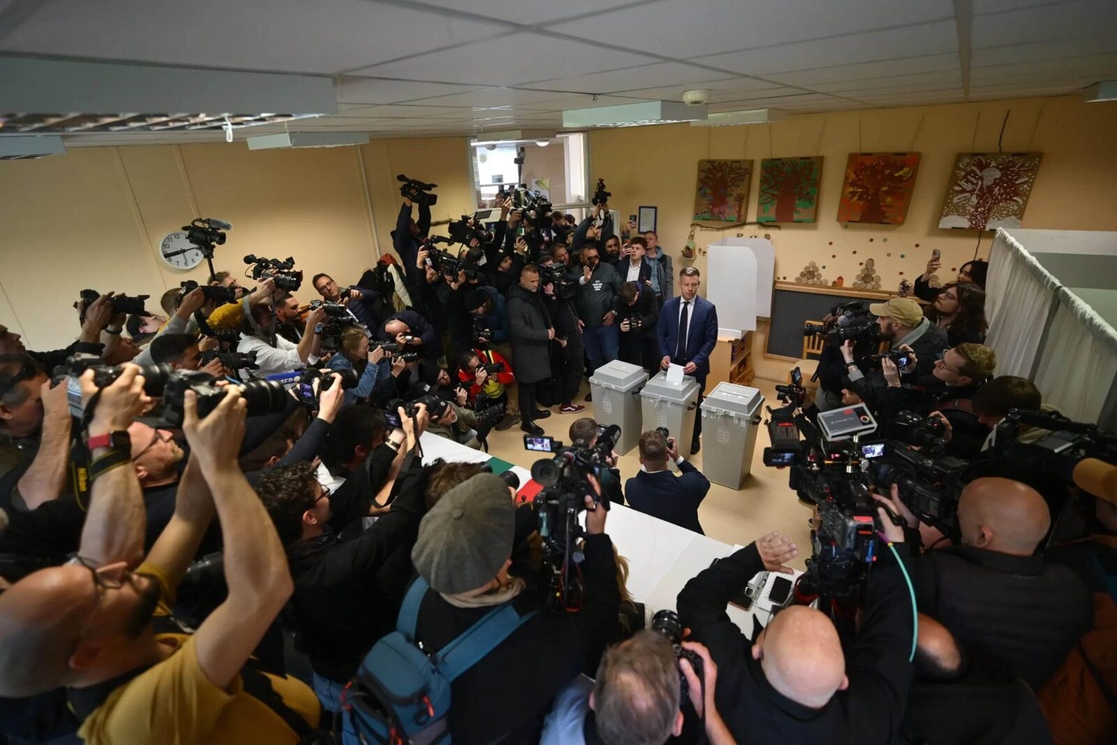 Magyar, despre proteste și ocupări: Ce răspunde contracandidatul lui Orban