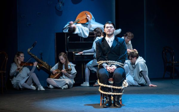 Richard al III-lea cucerește Bucureștiul: spectacolul de la Chișinău, la final de mai