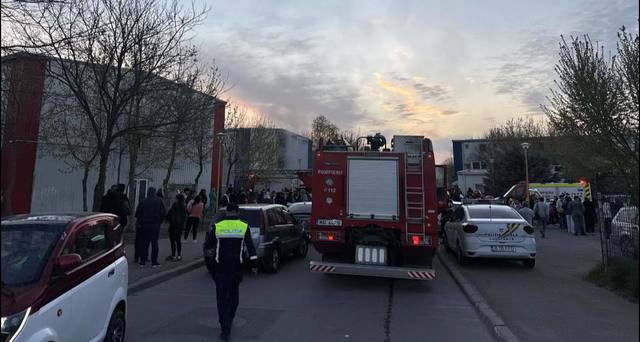Incendiu la un bloc din Constanța: Opt persoane internate, una în stare critică