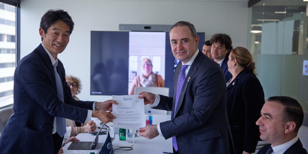 Partenerii externi, cu ochii pe România: Nazare lansează avertismente