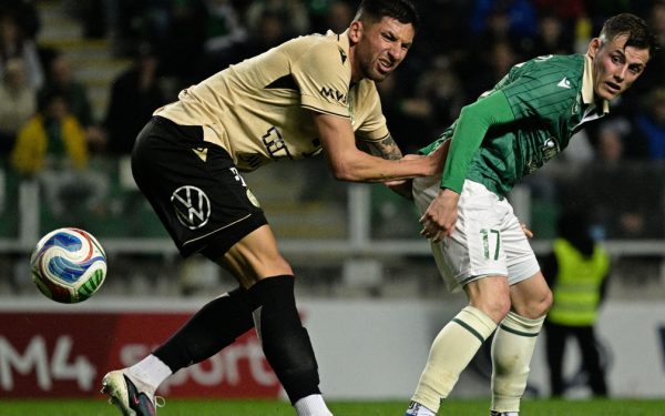 Fotbăl, fotbăl: Indexul scade, meciurile cresc în intensitate