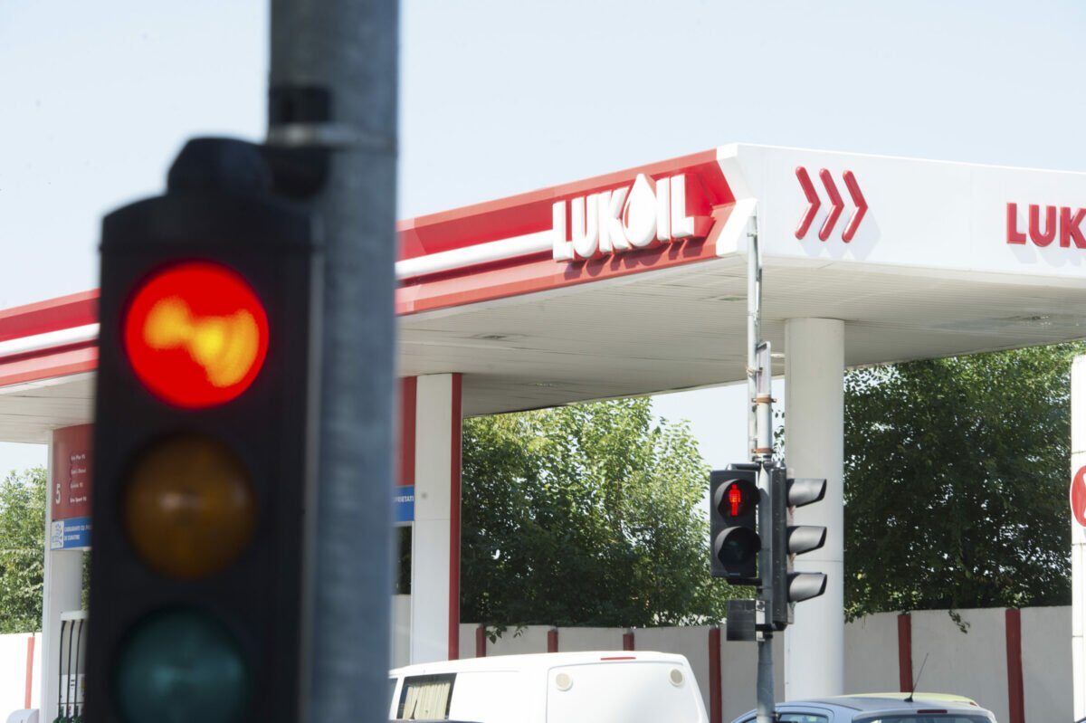 LUKOIL România, scapă de sancțiunile SUA: Licența e prelungită, expiră la final de lună
