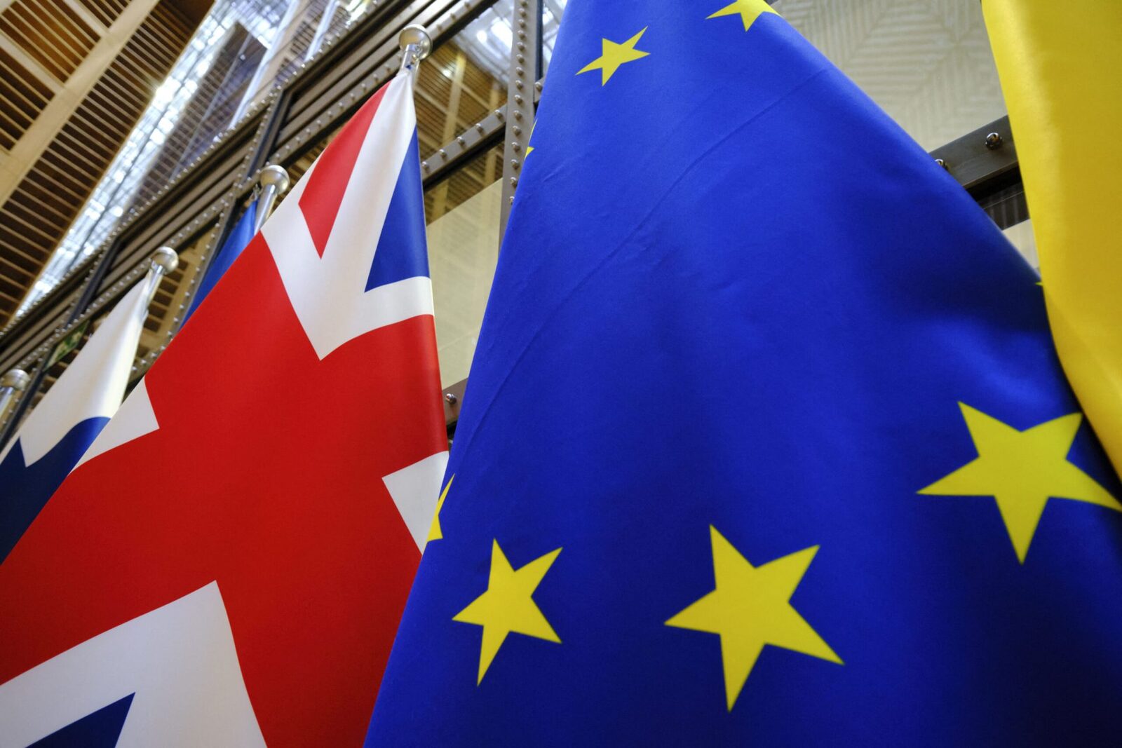 Marea Britanie forțează revenirea la UE: Piața Unică, fără vot