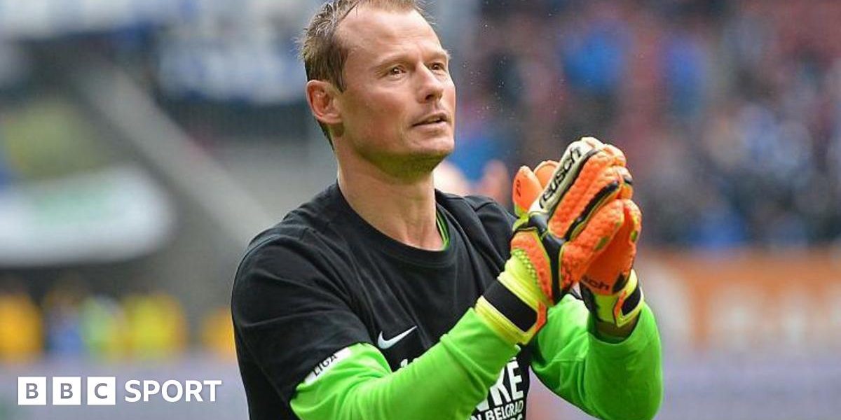Fostul portar Arsenal, Alex Manninger, găsit mort după ce trenul i-a lovit mașina