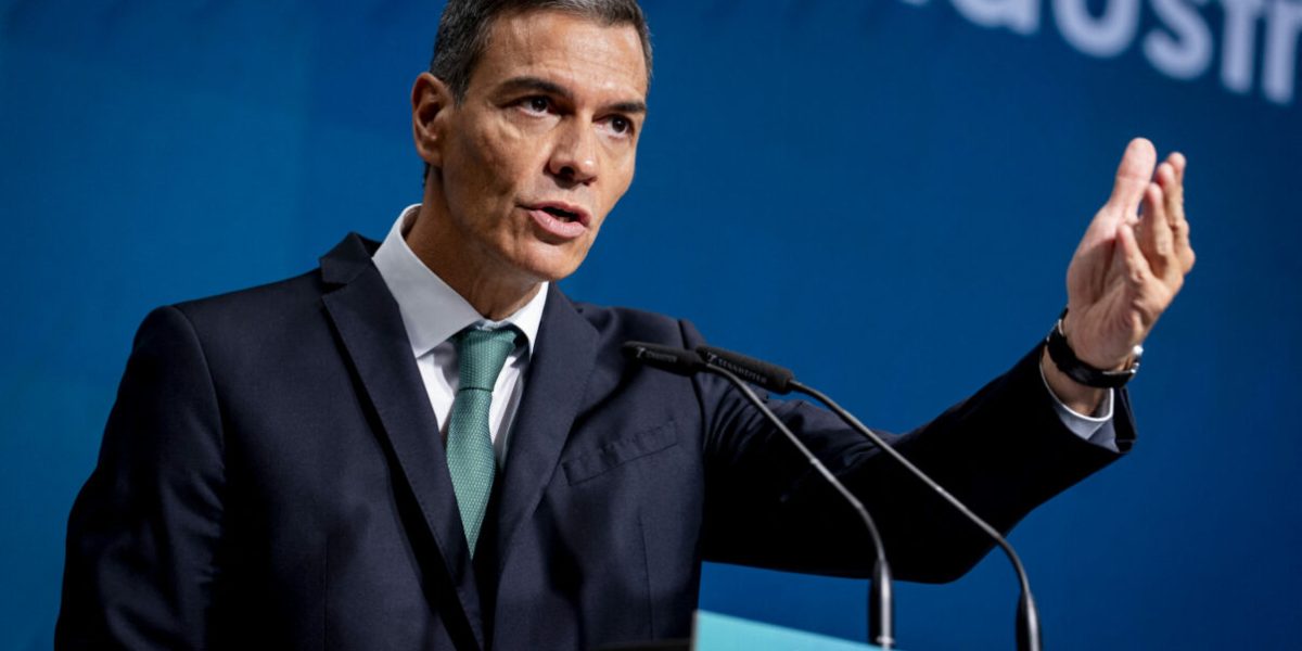 Social media, arma secretă ce subminează tot: Analiză amplă