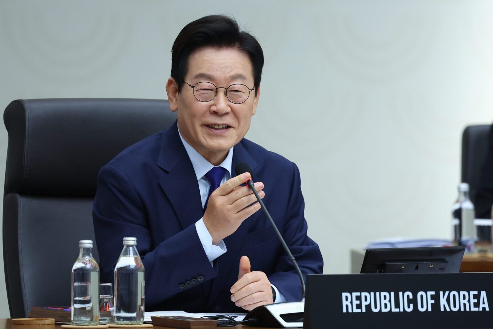 Coreea de Sud: Scuzele lui LEE, acceptate de Israel. Final de scandal