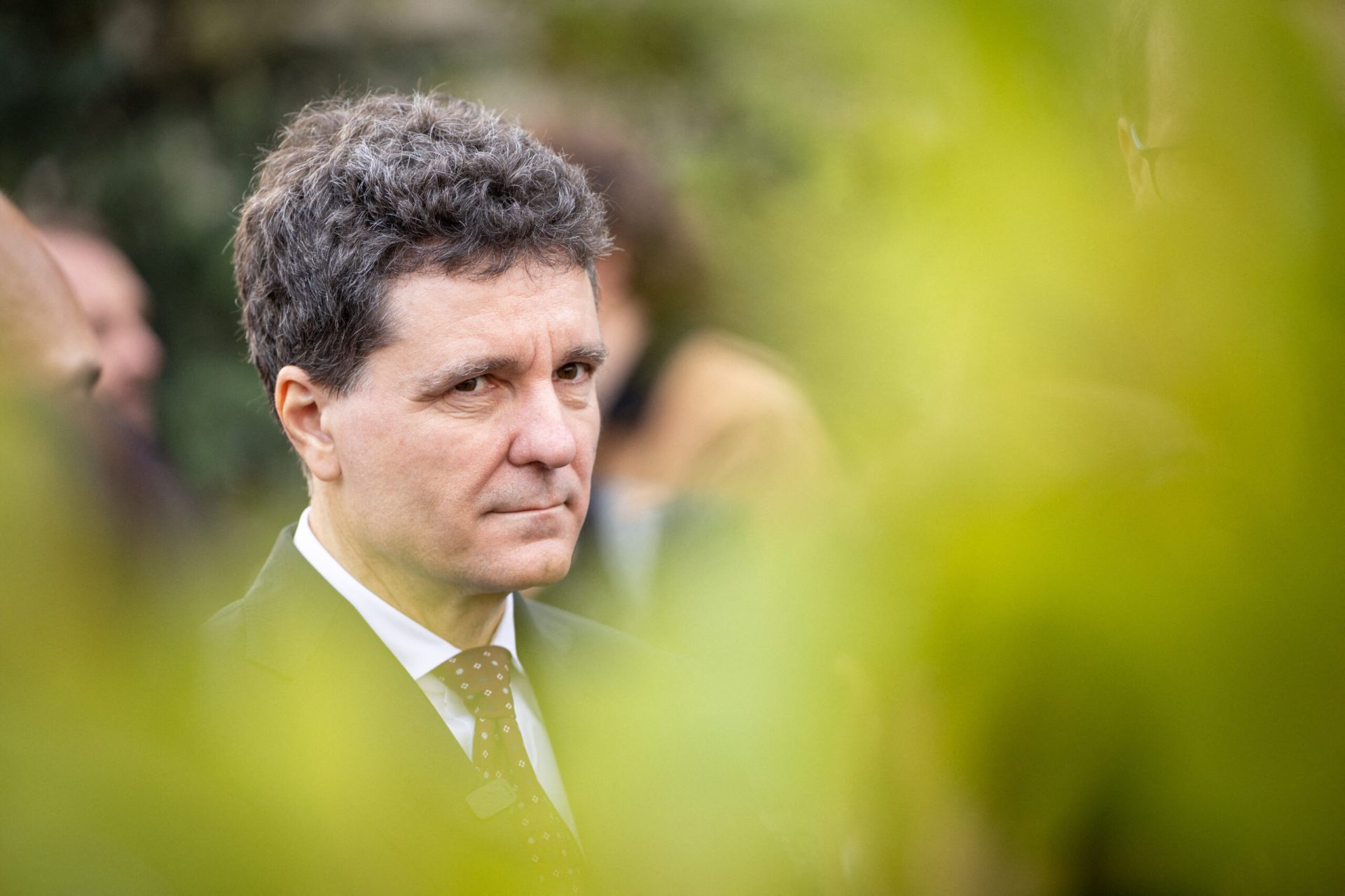 Președintele a confirmat implicarea în scandalul fotografiilor și ancheta procurorilor Președintele a făcut declarații clare despre scandalul fotografiilor dezvăluite în rândul publicului, afirmând că situația este în atenția procurorilor și că intenționează să afle cine a finanțat persoanele implicate în aceste acțiuni