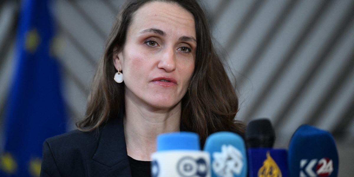 România, gest de solidaritate: Ajutor umanitar pentru Beirut, anunță Oana Țoiu