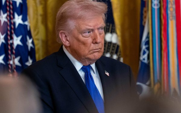 Doar pentru negocieri? Donald Trump dezvăluie de ce e încă-n viață