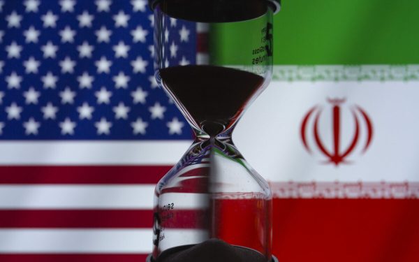 Iranul amenință Strâmtoarea Ormuz, după ce a rupt armistițiul cu SUA