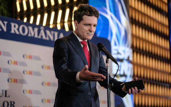 Nicușor Dan, la conferința Macron-Starmer despre Strâmtoarea Ormuz