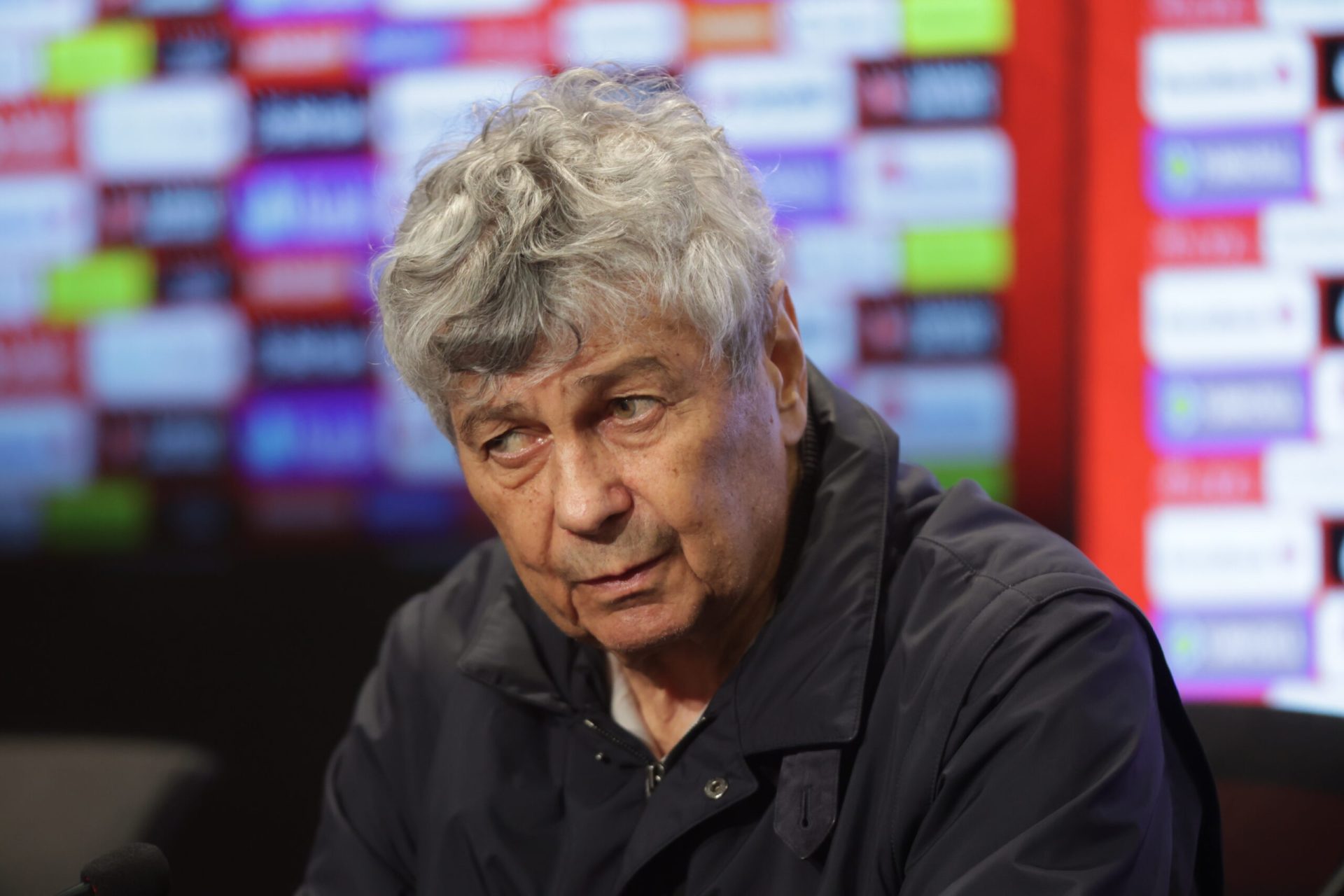 Mircea Lucescu se află în stare critică la secția de terapie intensivă a Spitalului Universitar de Urgență București, după ce starea sa s-a înrăutățit în ultimele două zile