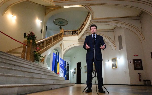 Presa maghiară: România, țară deprimată și în pragul haosului