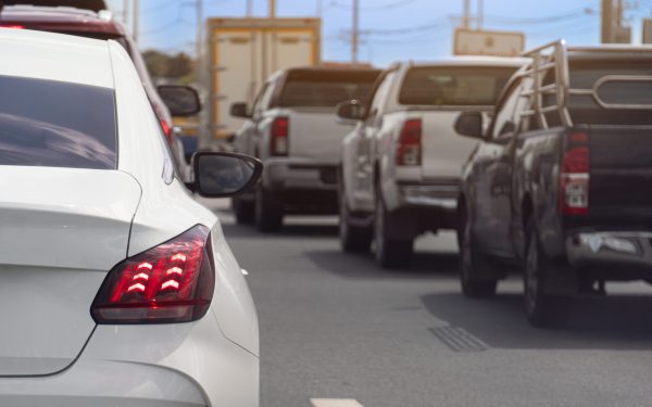 Mașinile CARE ar putea fi INTERZISE în Europa: UE pregătește RESTRICȚII DRASTICE