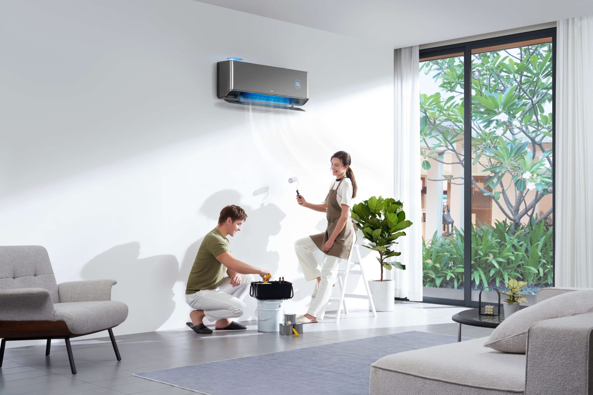 Timp de decenii, cel mai mare disconfort cauzat de aerul condiționat a fost jetul de aer rece și tăios, ce putea crea senzația de frig excesiv și disconfort termic, mai ales în încăperile în care nu se putea ajusta fin temperatură sau direcția curentului