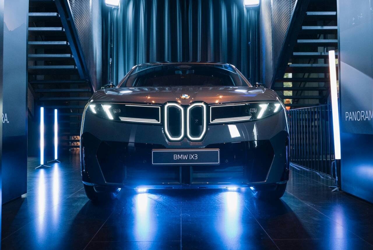 BMW: Livrările scad, dar comenzile cresc. Ce se întâmplă cu grupul auto?