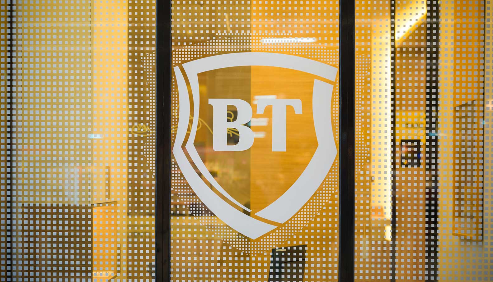 Banca Transilvania pregătește programul de Paște 2026: Ce schimbări vor fi?