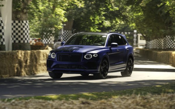 SUV-urile distrug drumurile din Marea Britanie: Oamenii de știință trag un semnal de alarmă