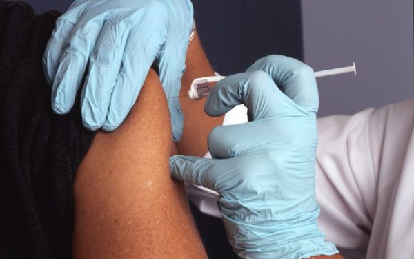 Sânge după vaccin: ce spun autoritățile despre donare în România