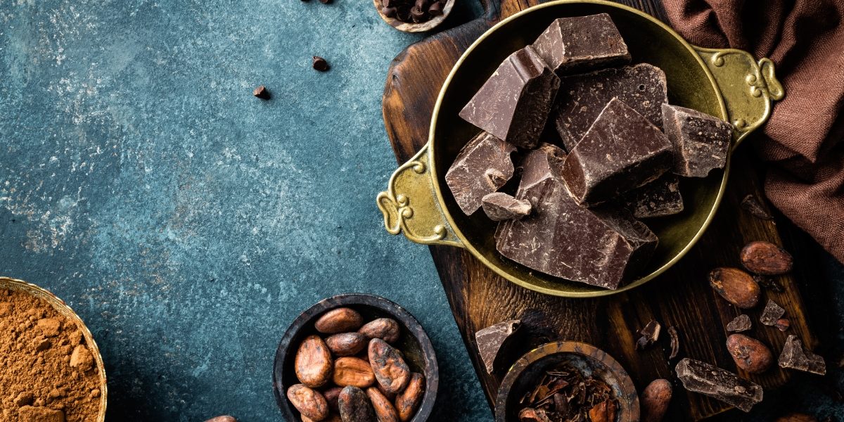 Ciocolata neagră: ce verifici pe ambalaj pentru a fi sănătoasă?