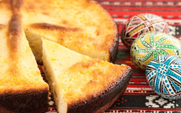 Cât timp rezistă pasca de Paște? Află data limită de consum