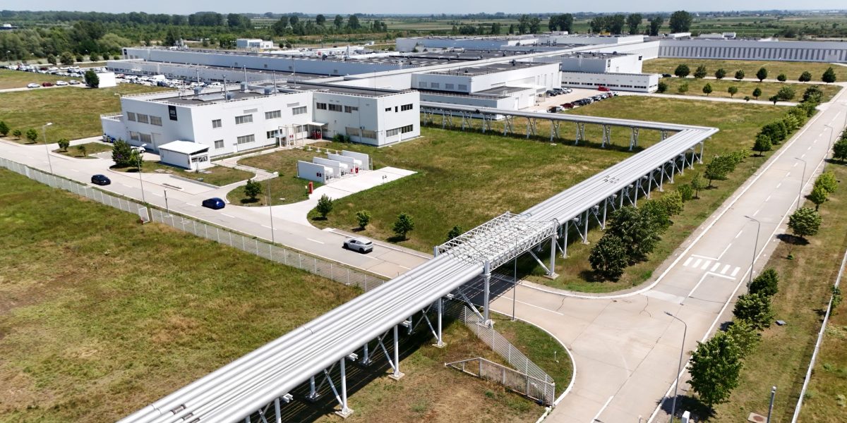 Concedieri masive la Renault: Angajați din România, pe lista neagră