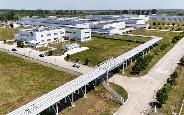 Concedieri masive la Renault: Angajați din România, pe lista neagră