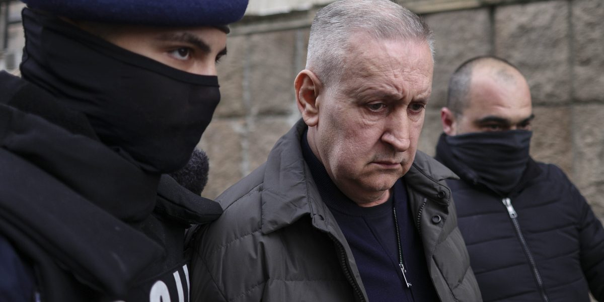 Șeful ARR, arestat în Scandalul „cutiilor de pantofi”. Ce spun procurorii despre riscuri