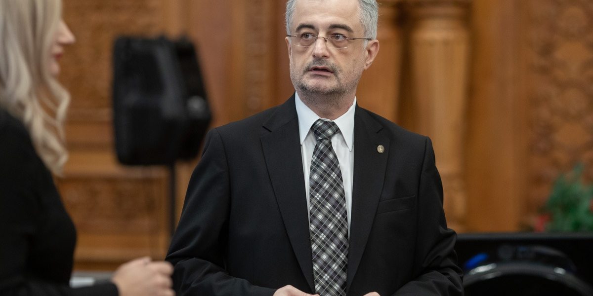 Andronache (PNL): „Deficit URIAȘ, nota de plată PSD”. Acum, vor să-l mărească