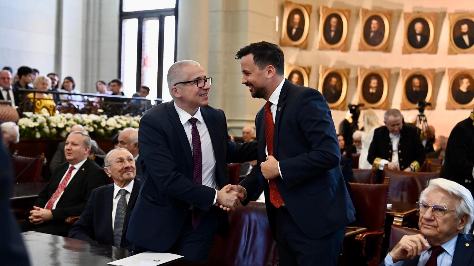 Marinescu, ministrul cu plagiat, discurs academicienilor. Pop: „Vremuri tulburi”