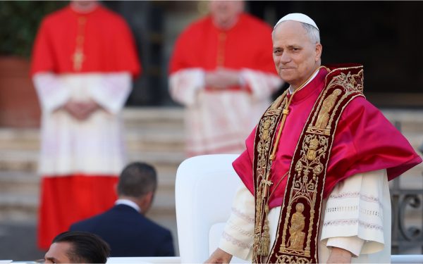 Papa LEON al XIV-lea, apel pentru reconciliere în CAMERUN: „Binecuvântați pacificatorii”