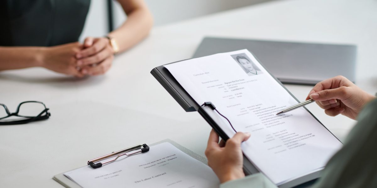 Creștere spectaculoasă: Joburile atrag tot mai mulți tineri în România