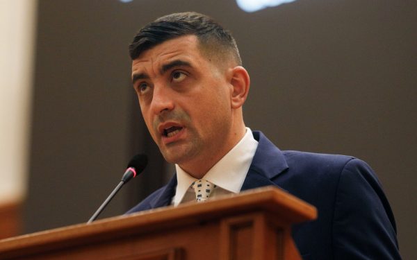 Simion pune condiții: AUR cere legi votate, înainte de negocieri