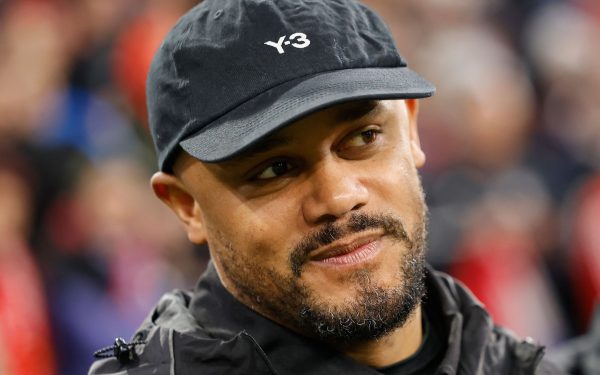 Kompany, amuzat de pretențiile lui Kahn: „S-ar fi dus la Mondial cu piciorul rupt”