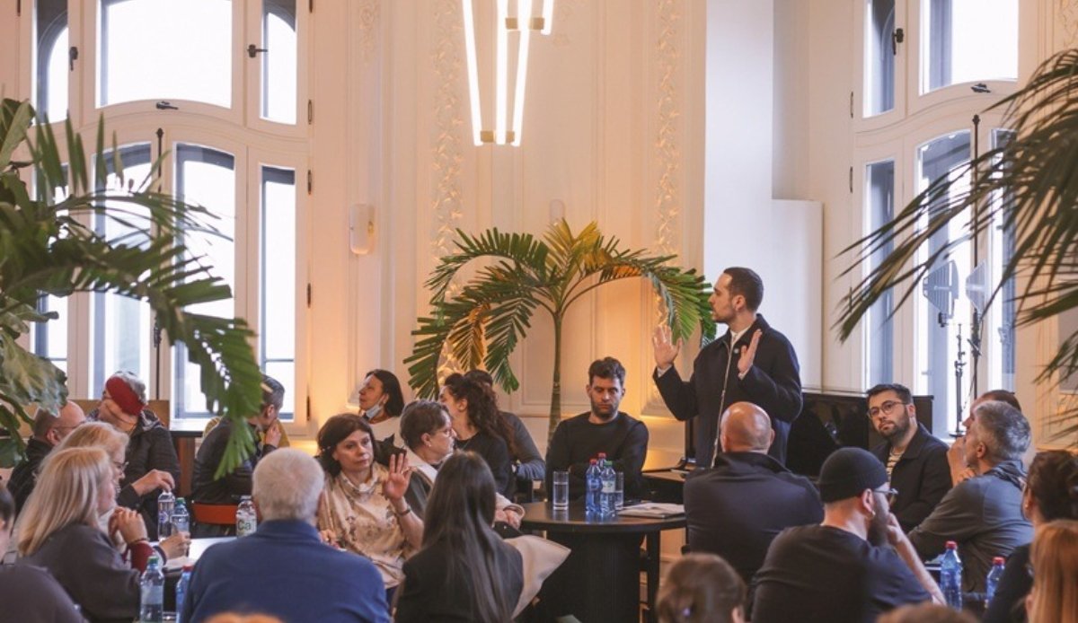 Rezidenții și antreprenorii din zona Amzei își unesc vocile pentru un plan de regenerare urbană cu adevărat participativ Zonele centrale ale Bucureștiului sunt supuse, de ani de zile, unor proiecte de modernizare și infrastructură care, de multe ori, ignoră nevoile reale ale comunităților locale